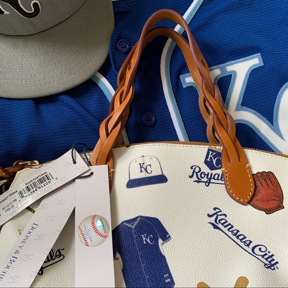 ⚾️ SALE⚾️ *NWT* D&B Dooney & Bourke KC Royals Small Celeste Bag - Picture 7 of 11